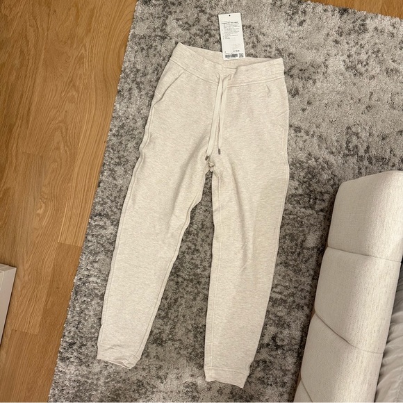 EUC LULULEMON Ribbed High-Rise Jogger 25" *7/8 Length Heathered White Opal 2 - Picture 2 of 10